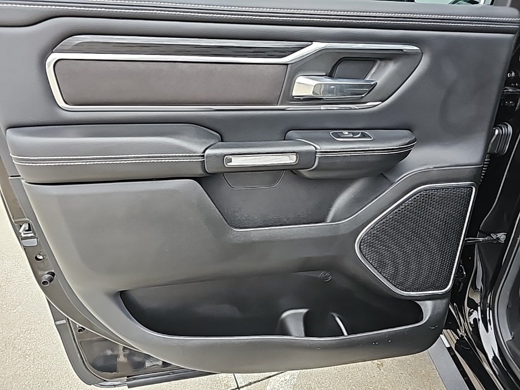 2023 RAM 1500 Laramie Crew Cab 4x4 6'4' Box