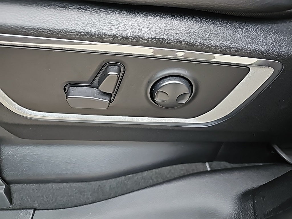 2023 RAM 1500 Laramie Crew Cab 4x4 6'4' Box