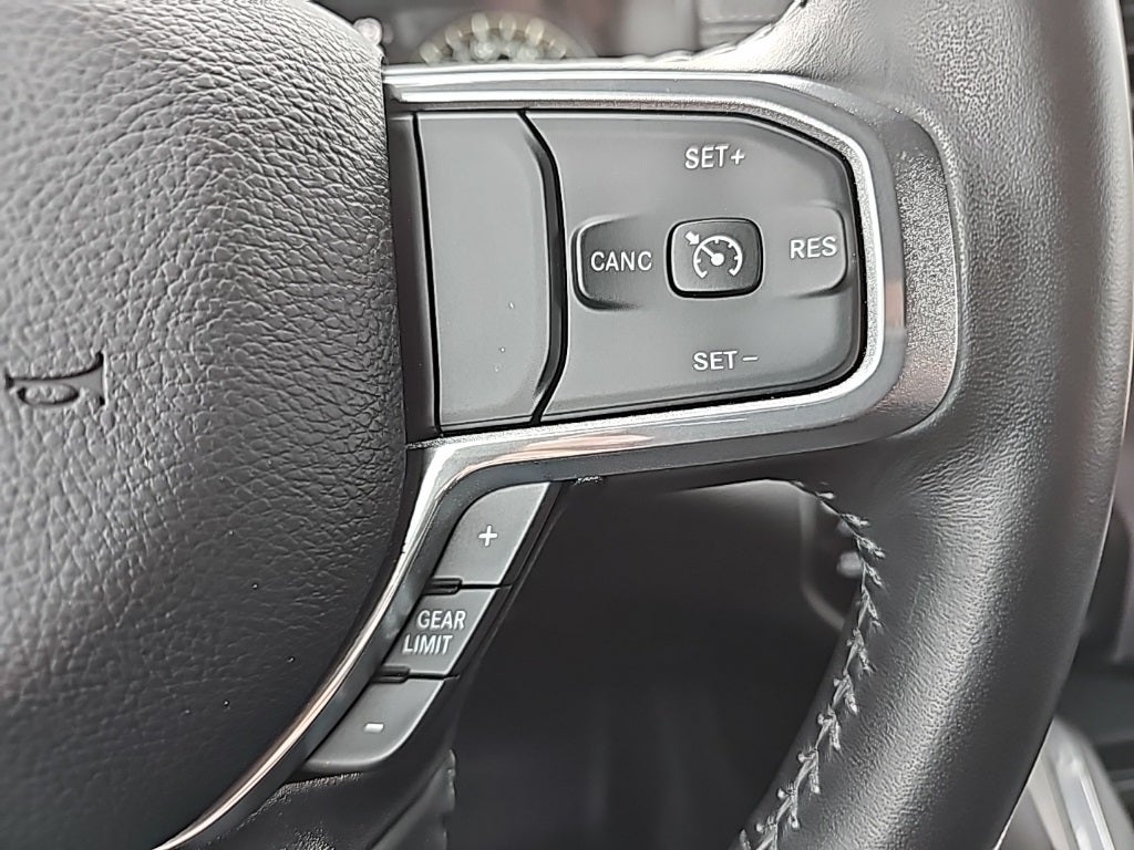 2023 RAM 1500 Laramie Crew Cab 4x4 6'4' Box