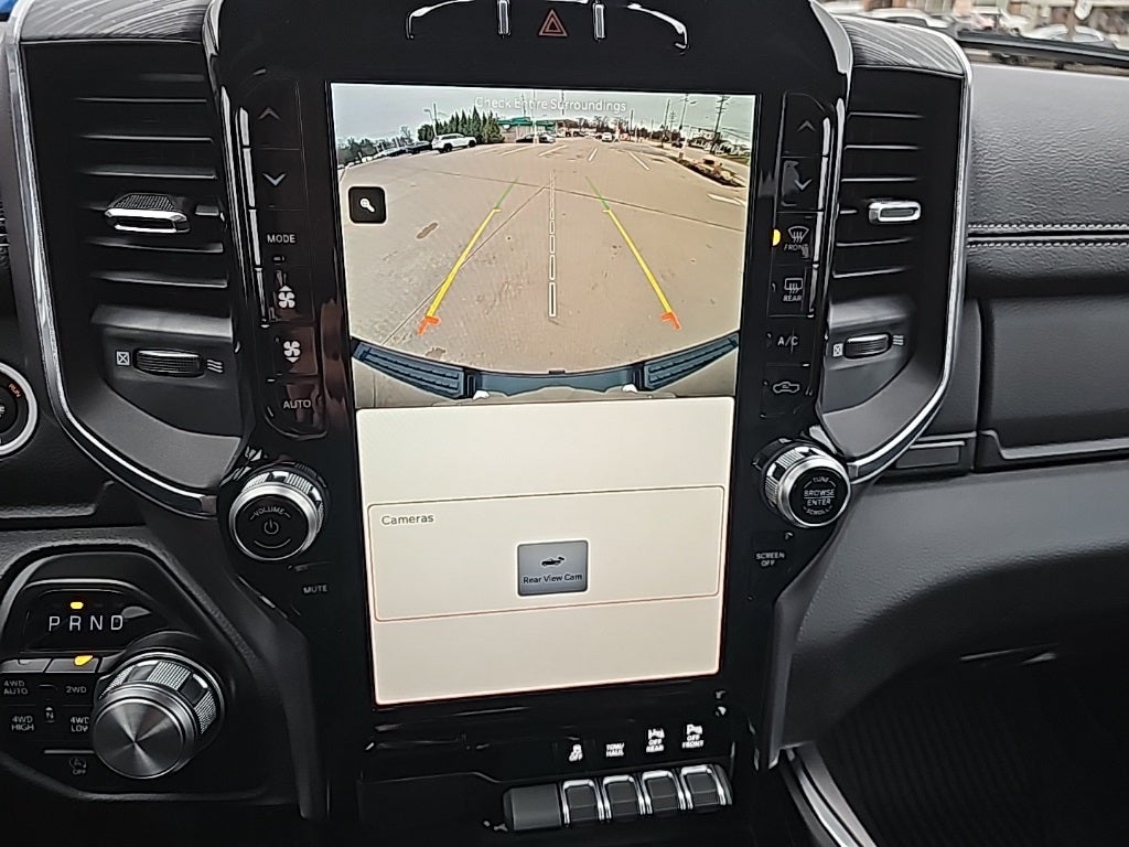 2023 RAM 1500 Laramie Crew Cab 4x4 6'4' Box