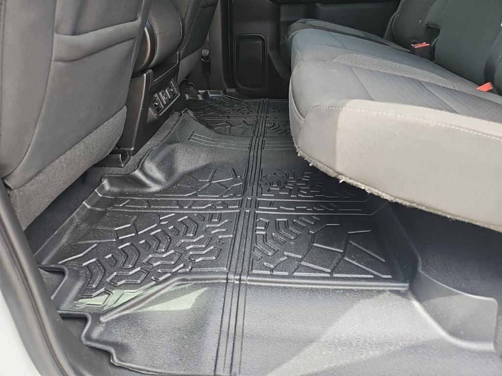 2021 Chevrolet Silverado 1500 4WD Crew Cab Short Bed LT with 2FL