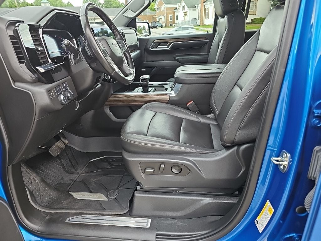 2023 Chevrolet Silverado 1500 4WD Crew Cab Standard Bed RST