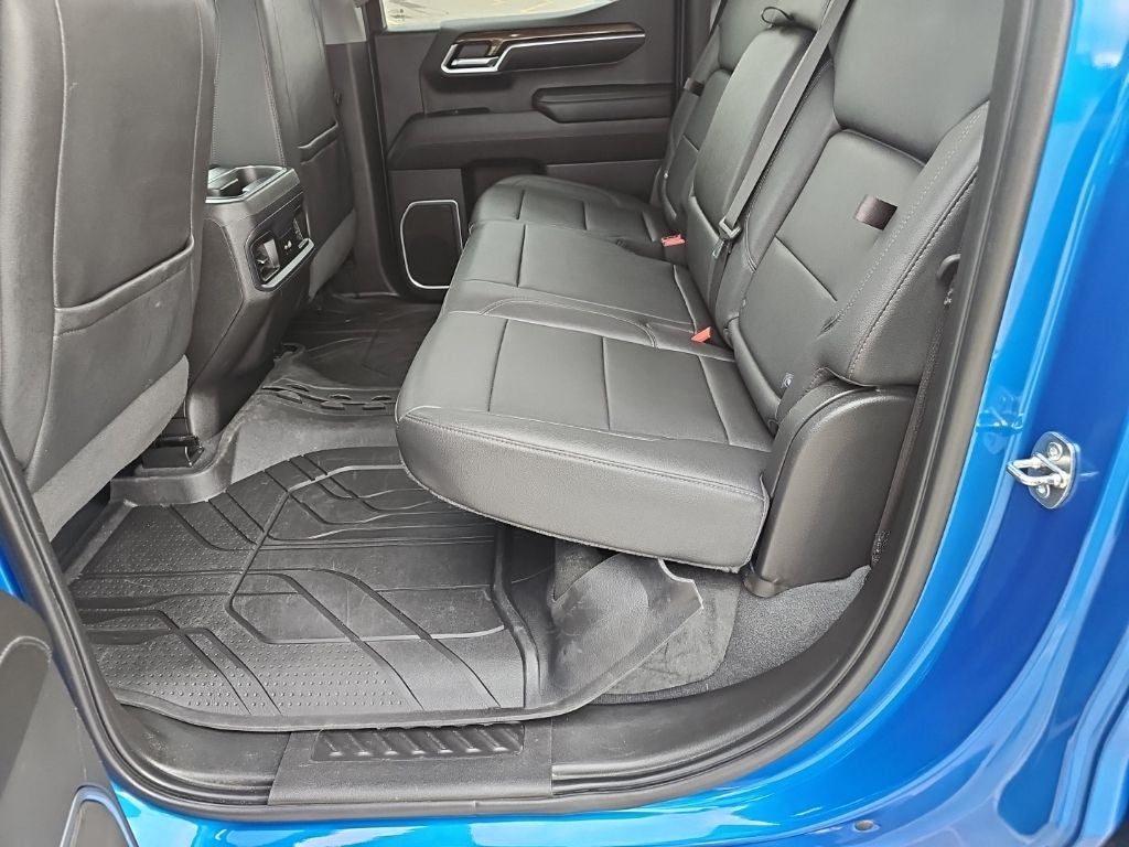 2023 Chevrolet Silverado 1500 4WD Crew Cab Standard Bed RST