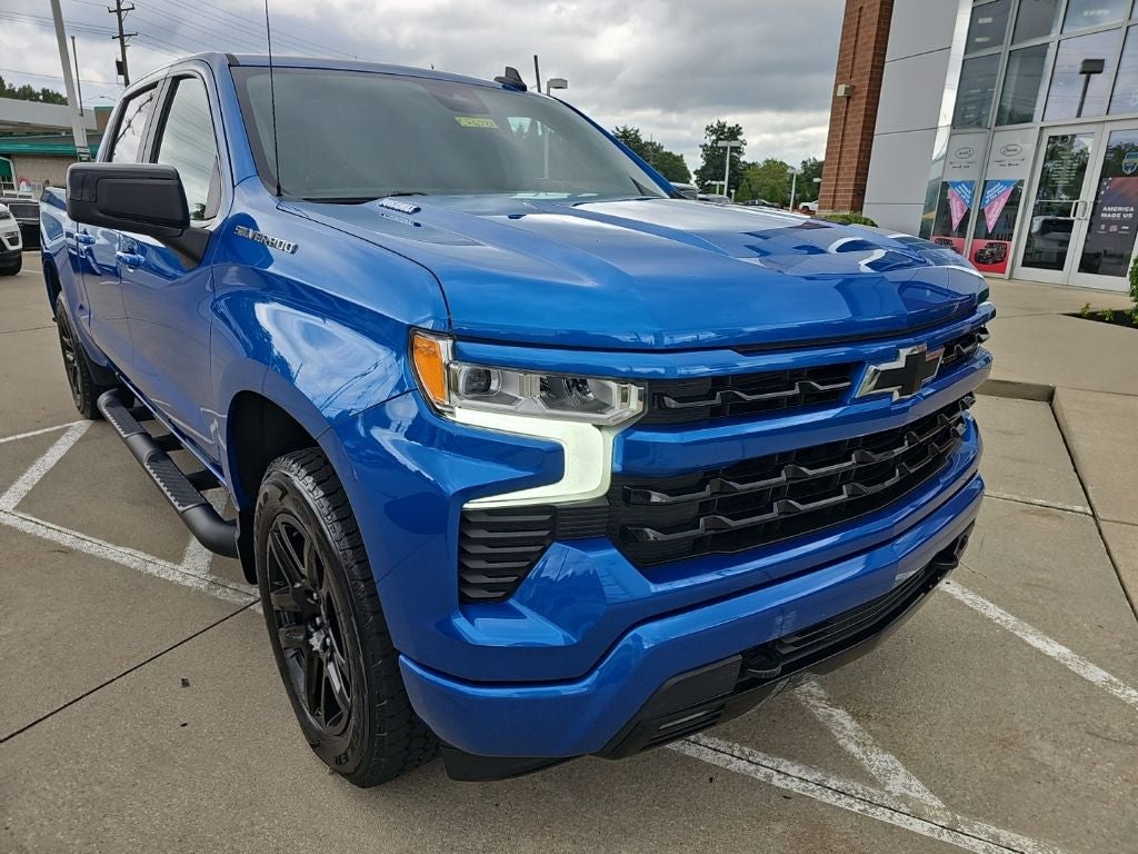2023 Chevrolet Silverado 1500 4WD Crew Cab Standard Bed RST