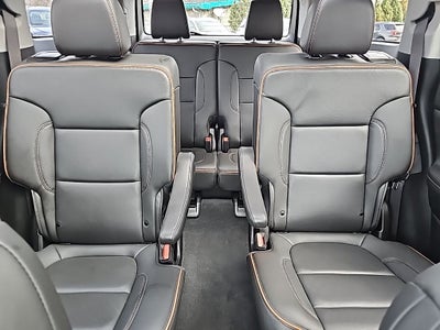 2023 GMC Acadia AWD AT4