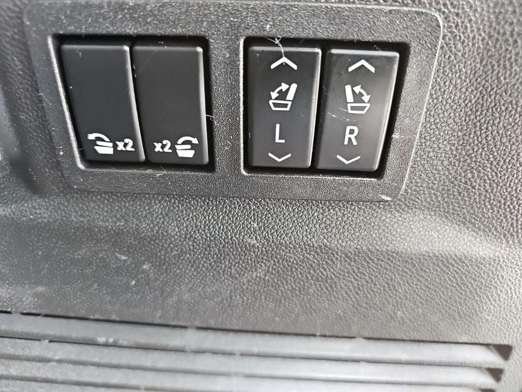2022 GMC Yukon 4WD SLT