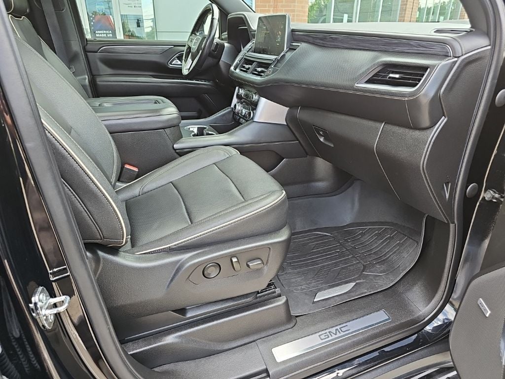 2022 GMC Yukon 4WD SLT