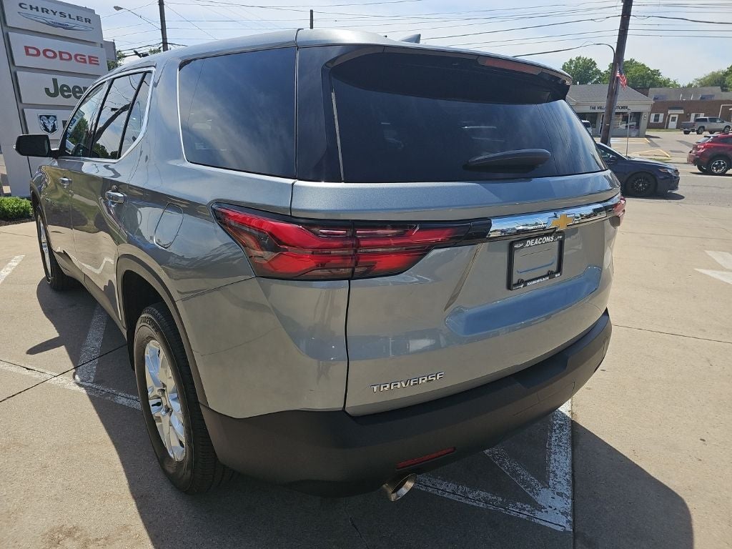 2023 Chevrolet Traverse FWD LS