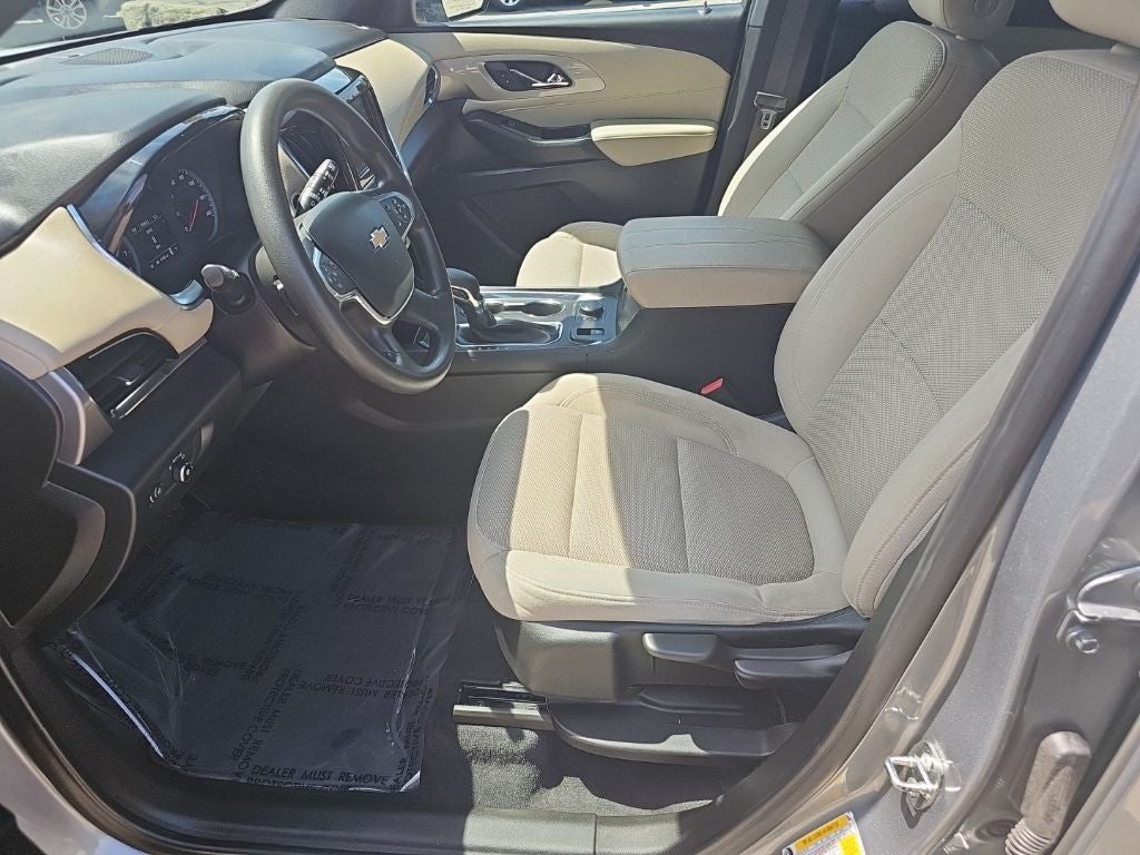 2023 Chevrolet Traverse FWD LS