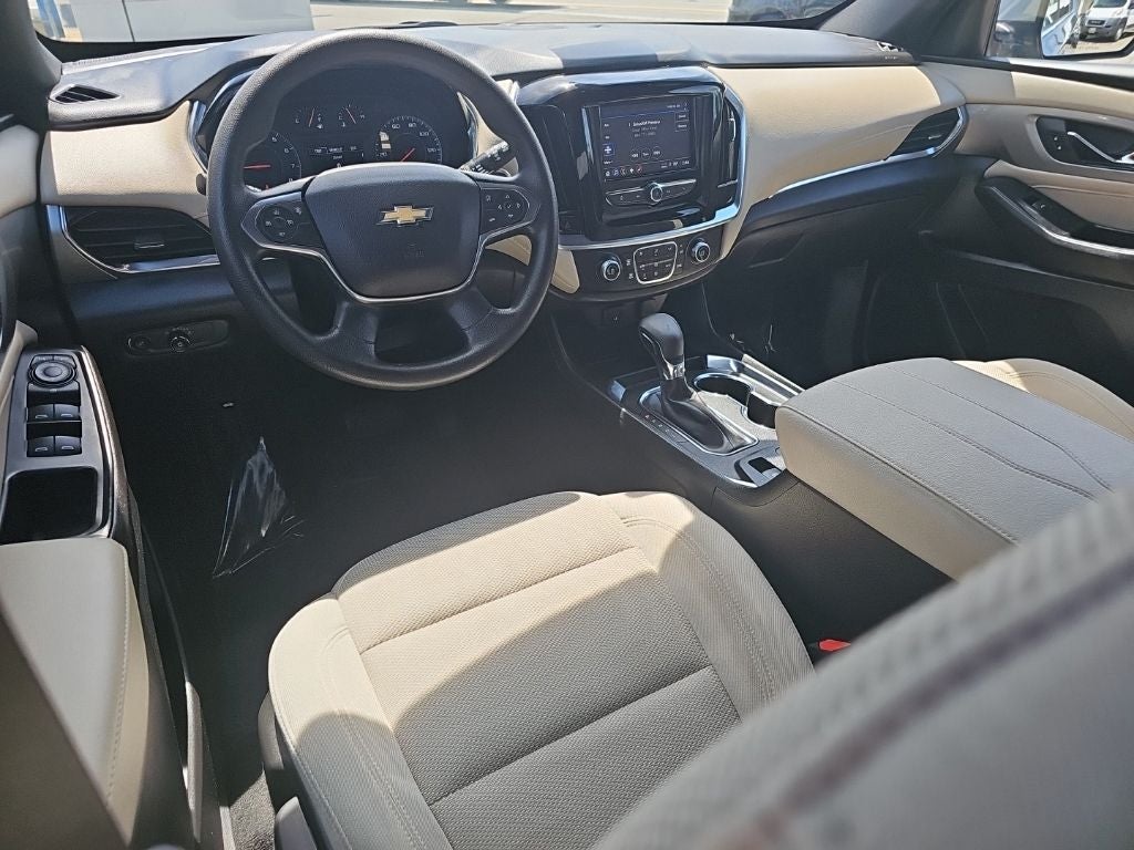 2023 Chevrolet Traverse FWD LS
