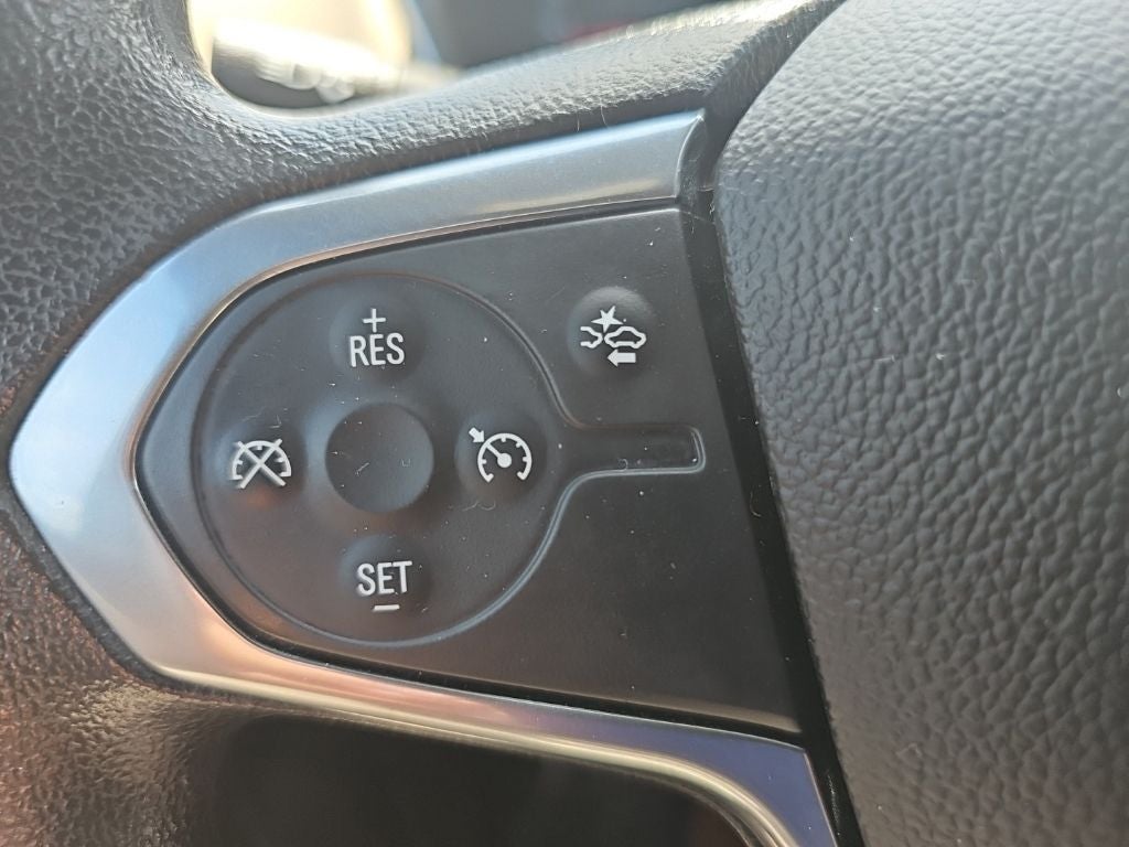 2023 Chevrolet Traverse FWD LS