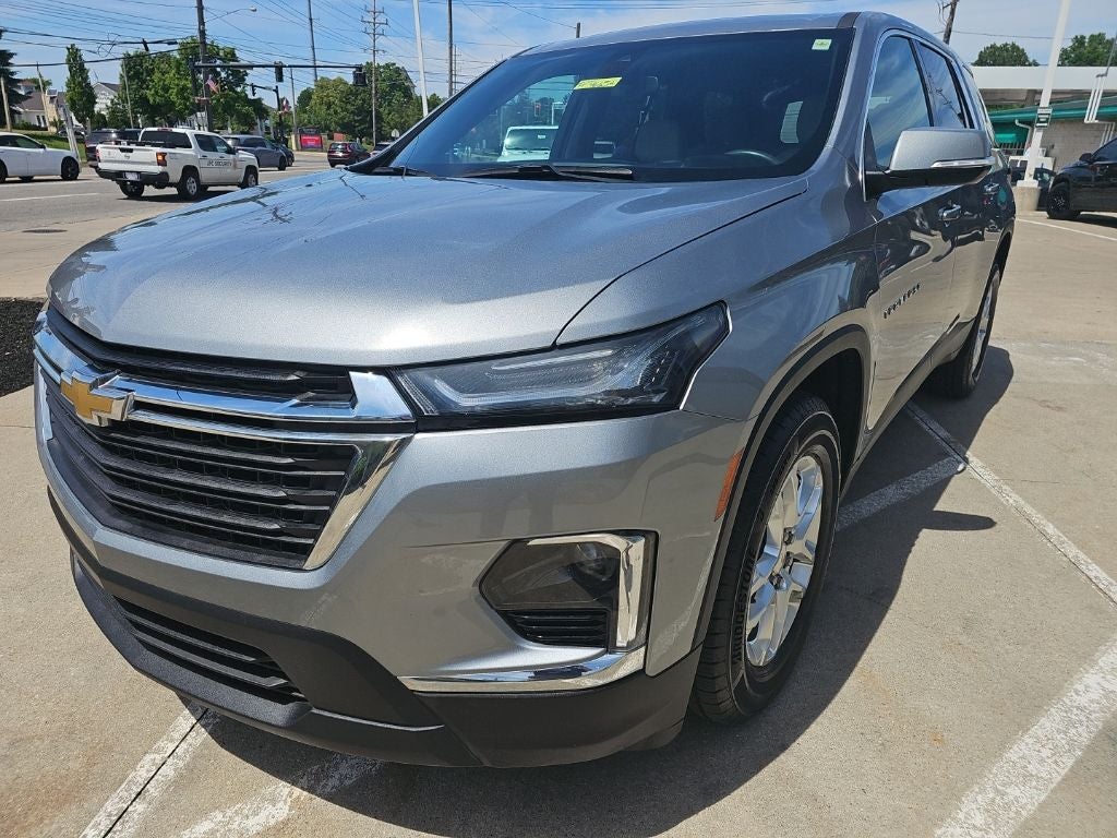 2023 Chevrolet Traverse FWD LS