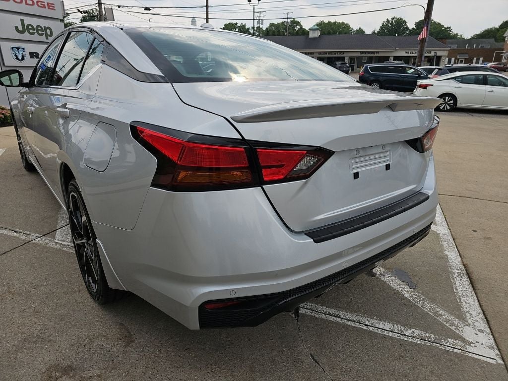 2023 Nissan Altima SR Intelligent AWD