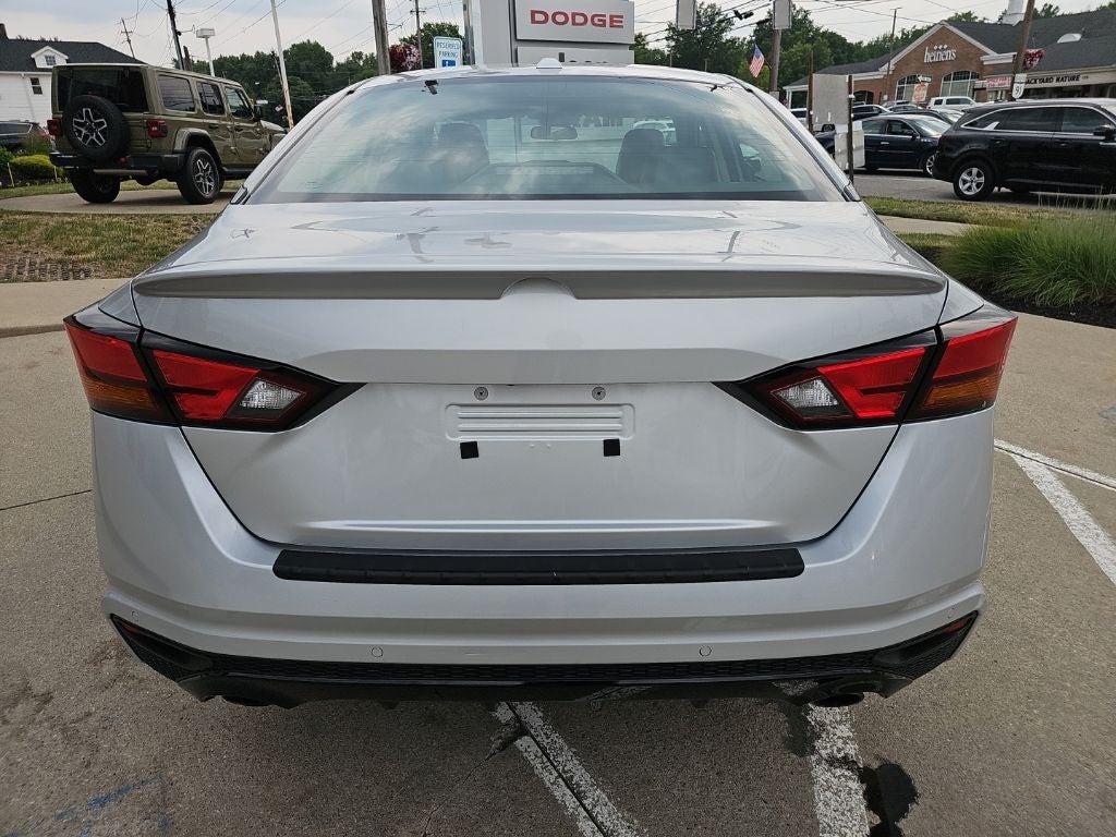 2023 Nissan Altima SR Intelligent AWD