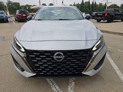 2023 Nissan Altima SR Intelligent AWD