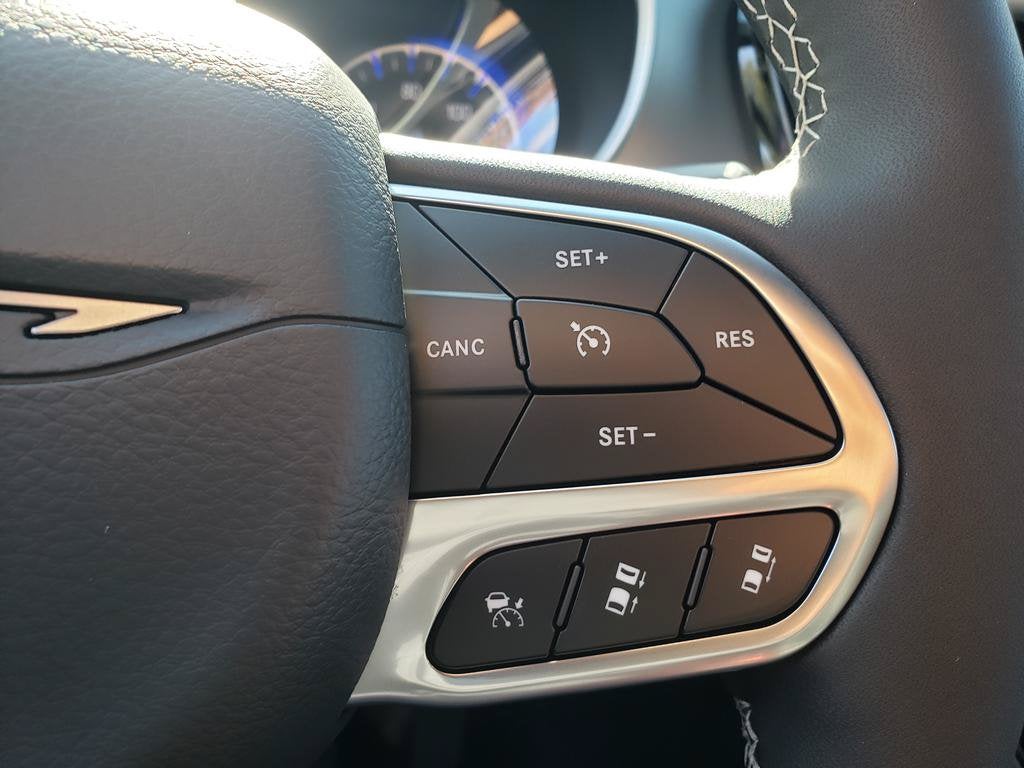 2027 Chrysler Pacifica PACIFICA SELECT