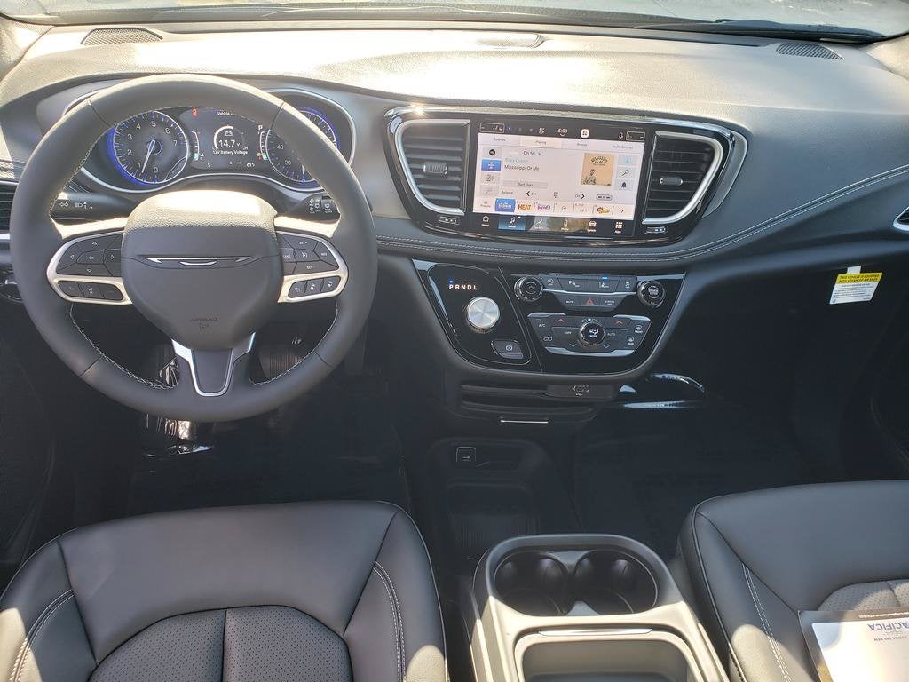 2027 Chrysler Pacifica PACIFICA SELECT