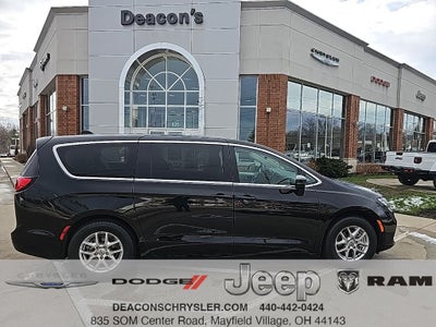 2024 Chrysler Pacifica Touring L