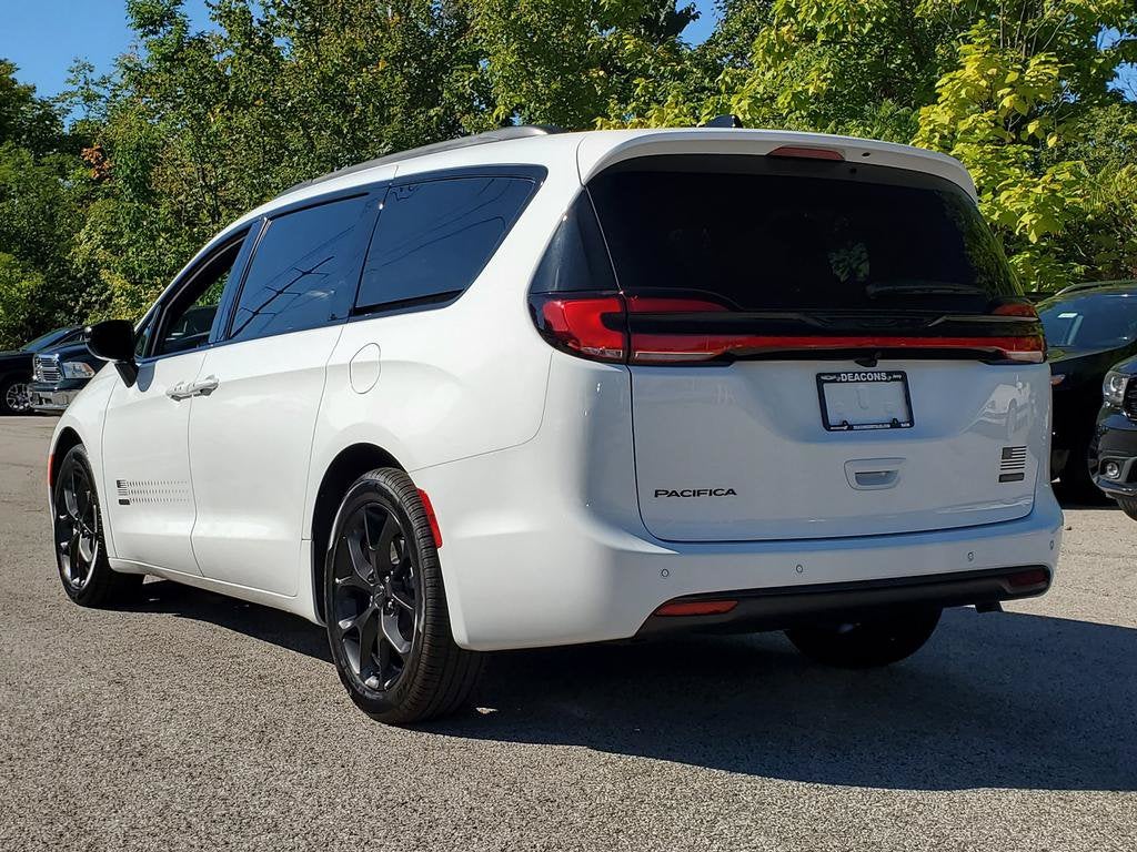 2027 Chrysler Pacifica PACIFICA SELECT