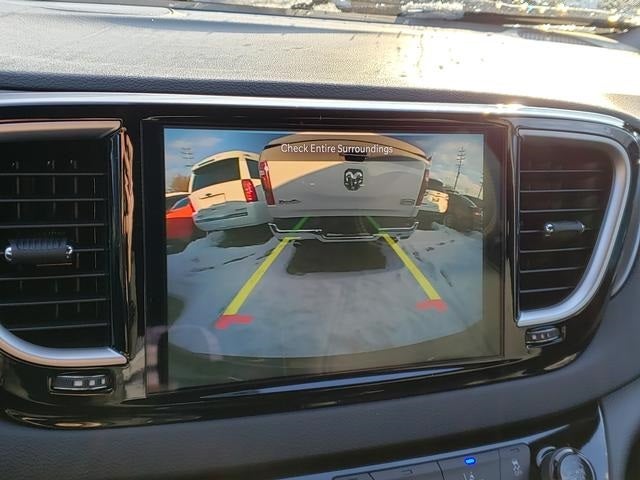 2026 Chrysler Voyager VOYAGER LX