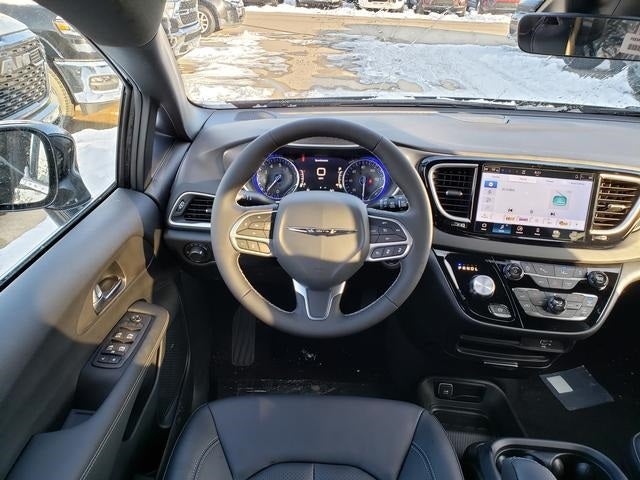 2026 Chrysler Voyager VOYAGER LX