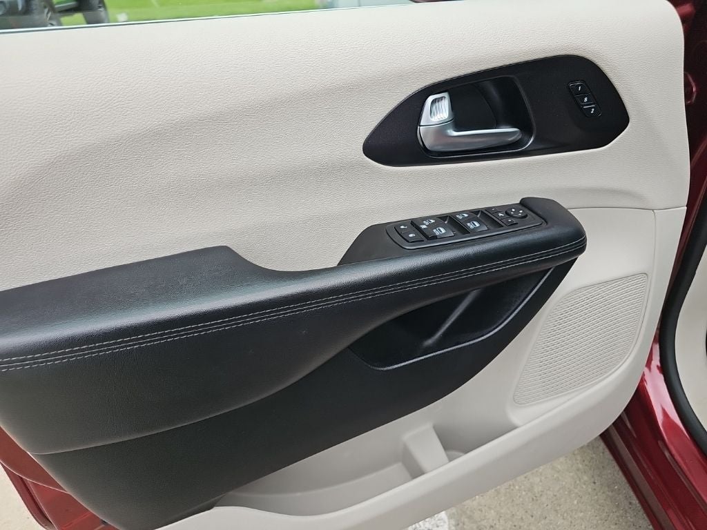 2020 Chrysler Pacifica Limited