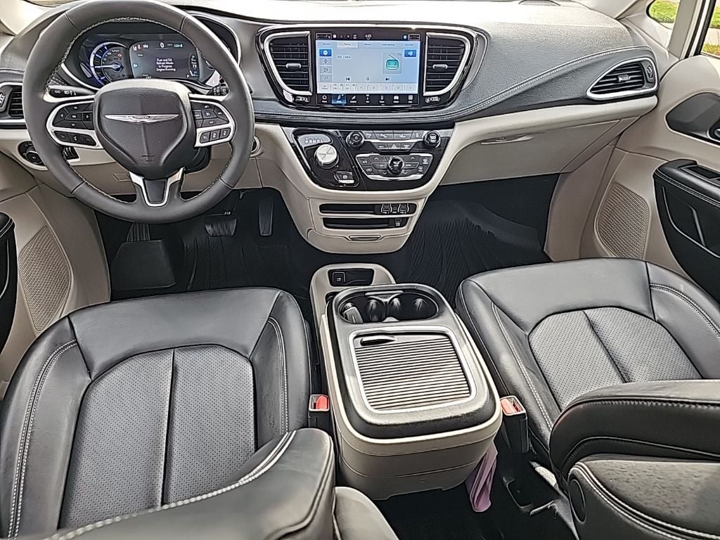 2024 Chrysler Pacifica Hybrid Road Tripper