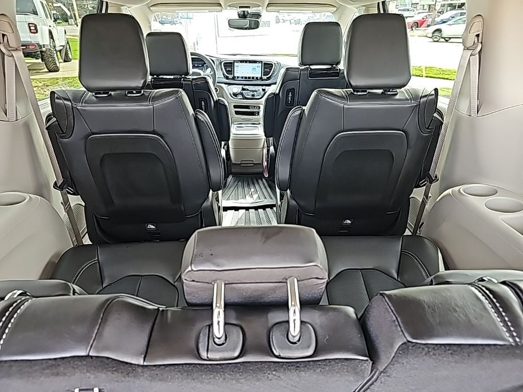 2024 Chrysler Pacifica Hybrid Road Tripper