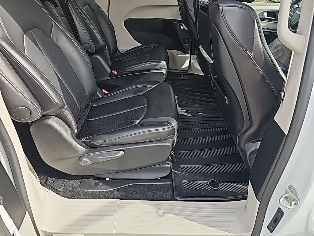 2024 Chrysler Pacifica Hybrid Road Tripper