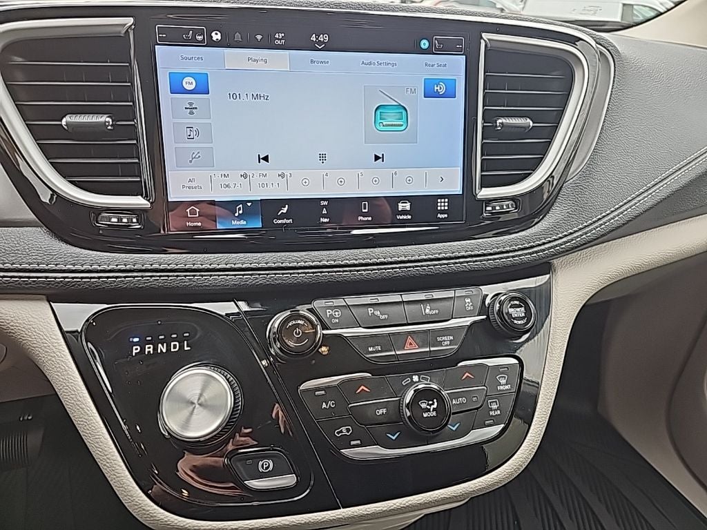 2024 Chrysler Pacifica Hybrid Road Tripper