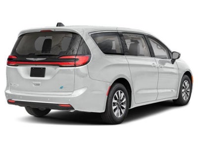 2024 Chrysler Pacifica Hybrid Road Tripper