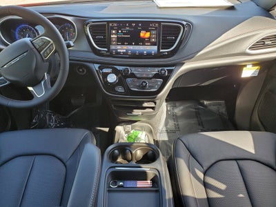 2027 Chrysler Pacifica PACIFICA SELECT AWD