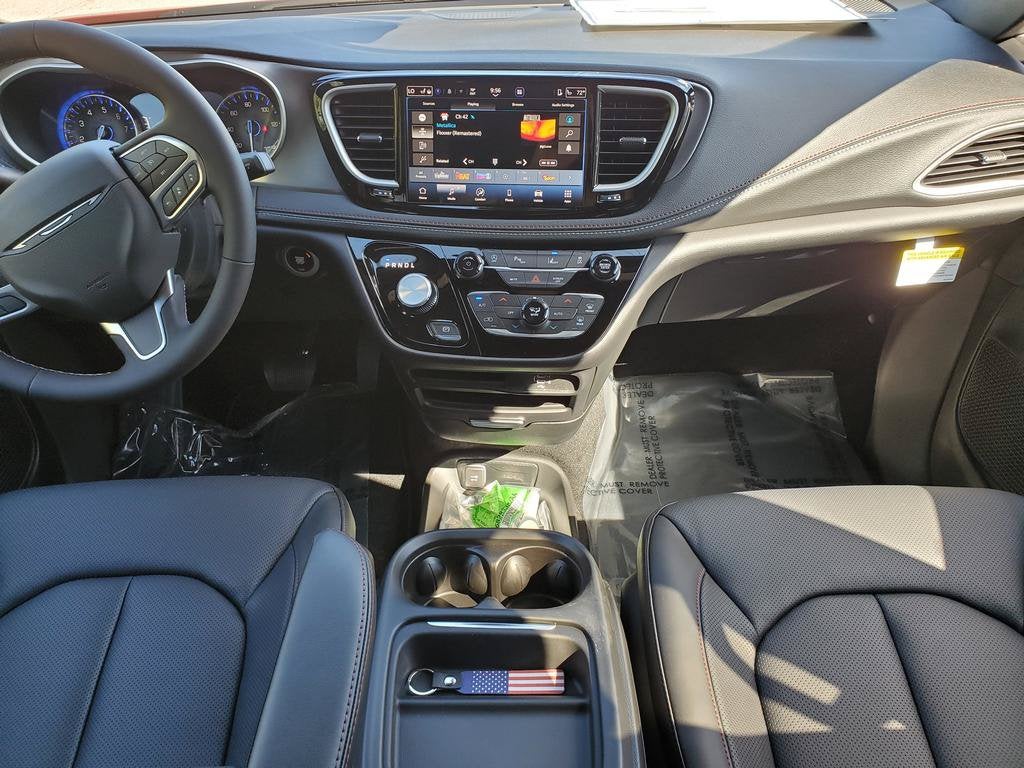 2027 Chrysler Pacifica PACIFICA SELECT AWD