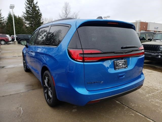 2026 Chrysler Pacifica PACIFICA SELECT AWD