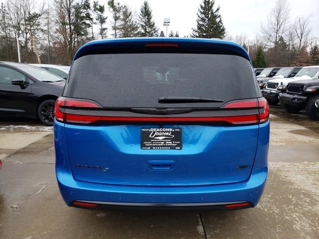 2026 Chrysler Pacifica PACIFICA SELECT AWD