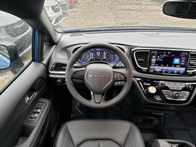 2026 Chrysler Pacifica PACIFICA SELECT AWD