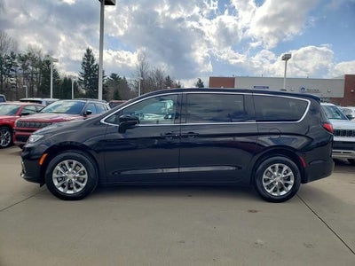 2026 Chrysler Pacifica PACIFICA SELECT AWD