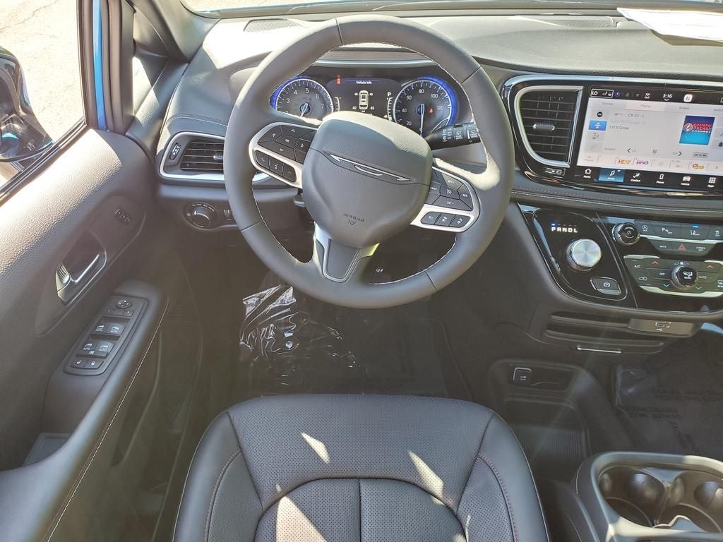 2027 Chrysler Pacifica PACIFICA SELECT AWD
