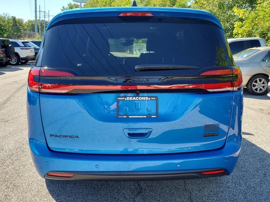 2027 Chrysler Pacifica PACIFICA SELECT AWD