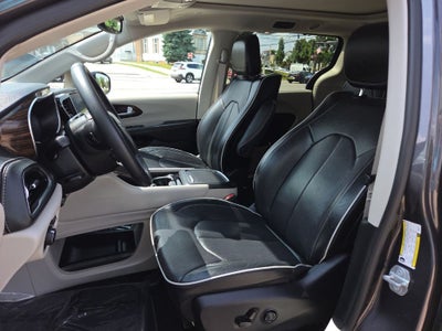 2023 Chrysler Pacifica Limited AWD