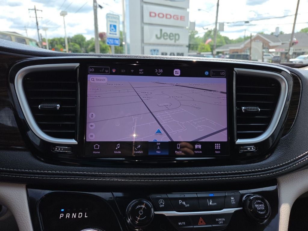 2023 Chrysler Pacifica Limited AWD