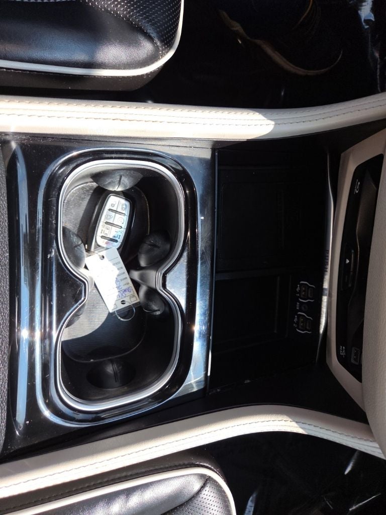 2023 Chrysler Pacifica Limited AWD