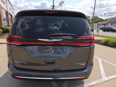 2023 Chrysler Pacifica Limited AWD