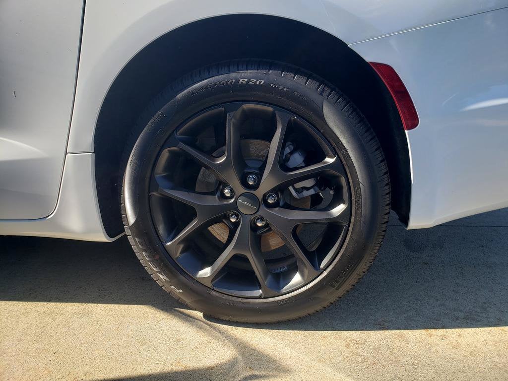 2027 Chrysler Pacifica PACIFICA LIMITED AWD
