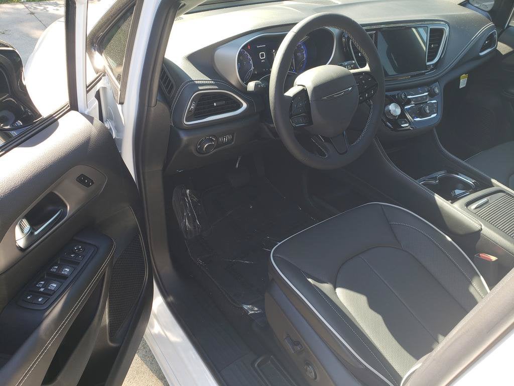 2027 Chrysler Pacifica PACIFICA LIMITED AWD