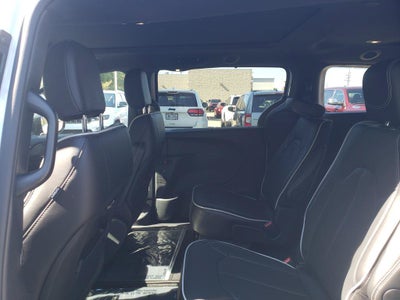2027 Chrysler Pacifica PACIFICA LIMITED AWD