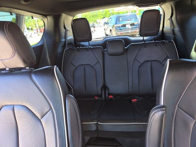 2025 Chrysler Pacifica Limited AWD
