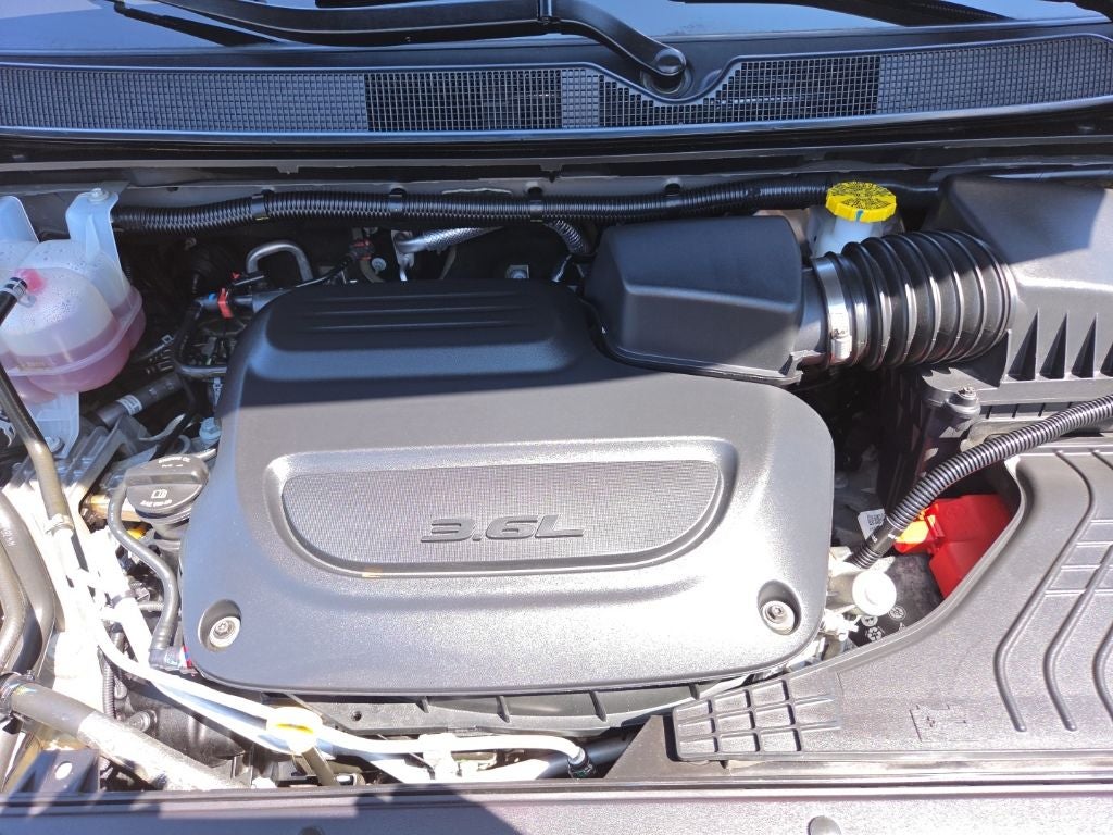 2025 Chrysler Pacifica Limited AWD