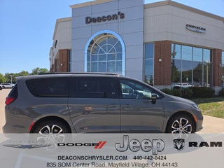 2025 Chrysler Pacifica Limited AWD