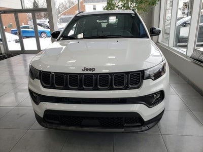 2025 Jeep Compass COMPASS LATITUDE 4X4